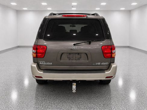 Used 2003 Toyota Sequoia SR5 w/ Preferred Pkg AWD/4WD image 5