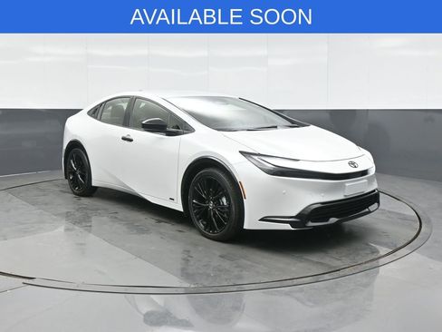 Used 2026 Toyota Prius AWD image 1