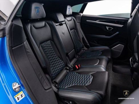 Used 2020 Lamborghini Urus AWD/4WD image 49