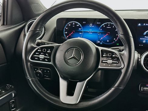 Used 2023 Mercedes-Benz GLB 250 4MATIC image 8