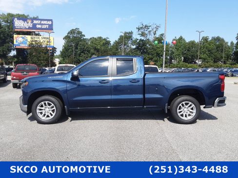 Used 2020 Chevrolet Silverado 1500 LT w/ All-Star Edition image 2