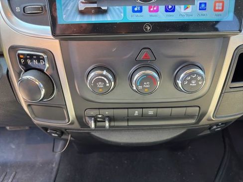 Used 2018 RAM 1500 Classic SLT RWD image 24