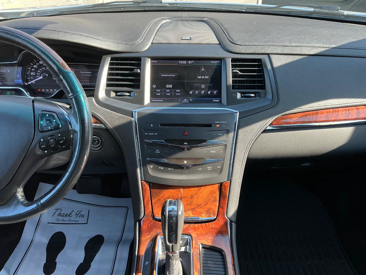 Used 2013 Lincoln MKS AWD image 20
