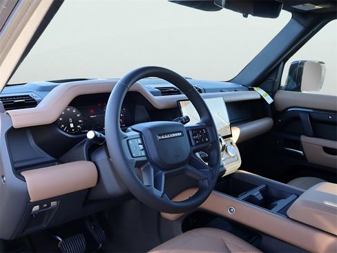 New 2026 Land Rover Defender 130 X-Dynamic SE image 16