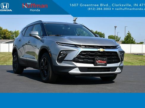 Used 2023 Chevrolet Blazer LT w/ Convenience Package FWD image 1