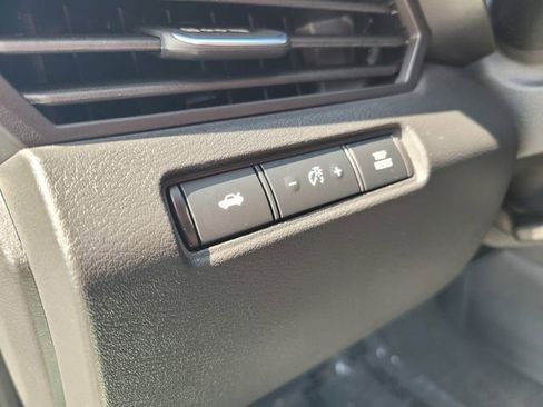 Certified 2025 Nissan Altima 2.5 S FWD image 19