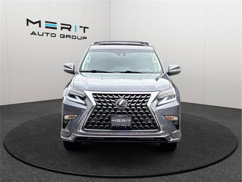 Used 2023 Lexus GX 460 Premium image 3