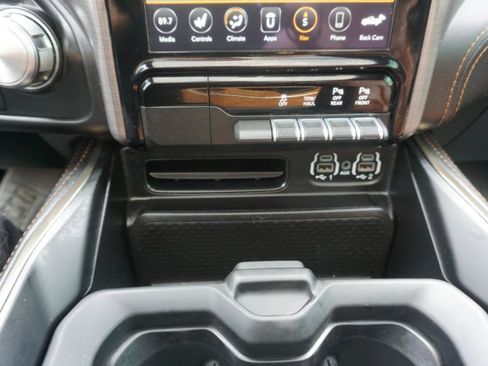 Used 2021 RAM 1500 Limited w/ Body Color Bumper Group AWD/4WD image 29