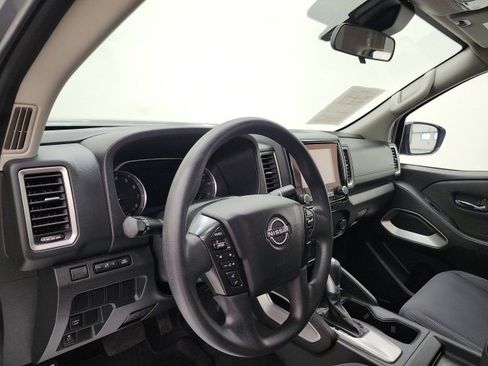 Used 2024 Nissan Frontier SV image 45