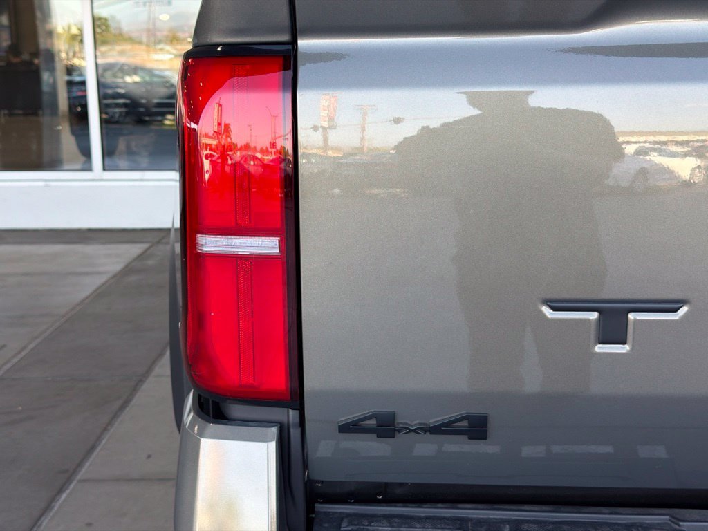 New 2026 Toyota Tacoma TRD Off-Road w/ TRD Off Road Upgrade Package AWD/4WD image 10