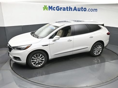 Used 2020 Buick Enclave Premium w/ Sun and Sites Package AWD/4WD image 22
