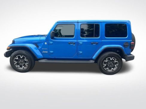 Used 2024 Jeep Wrangler Unlimited Sahara AWD/4WD image 8