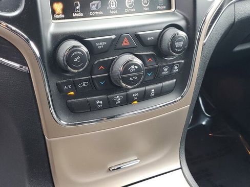 Used 2014 Jeep Grand Cherokee Summit w/ Trailer Tow Group IV image 27