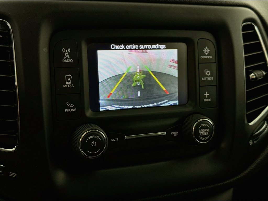 Used 2018 Jeep Compass Latitude AWD/4WD image 6