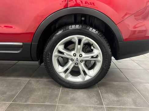 Used 2014 Ford Explorer Limited w/ Equipment Group 302A AWD/4WD image 30