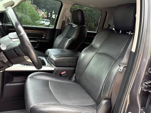 Used 2015 RAM 1500 Laramie w/ Convenience Group AWD/4WD image 17