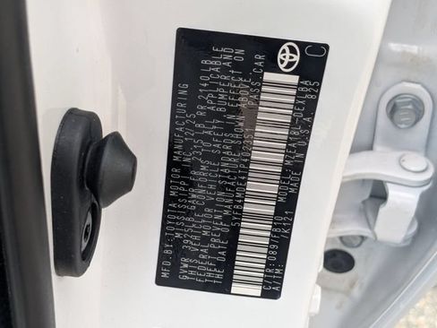Certified 2026 Toyota Corolla LE FWD image 35