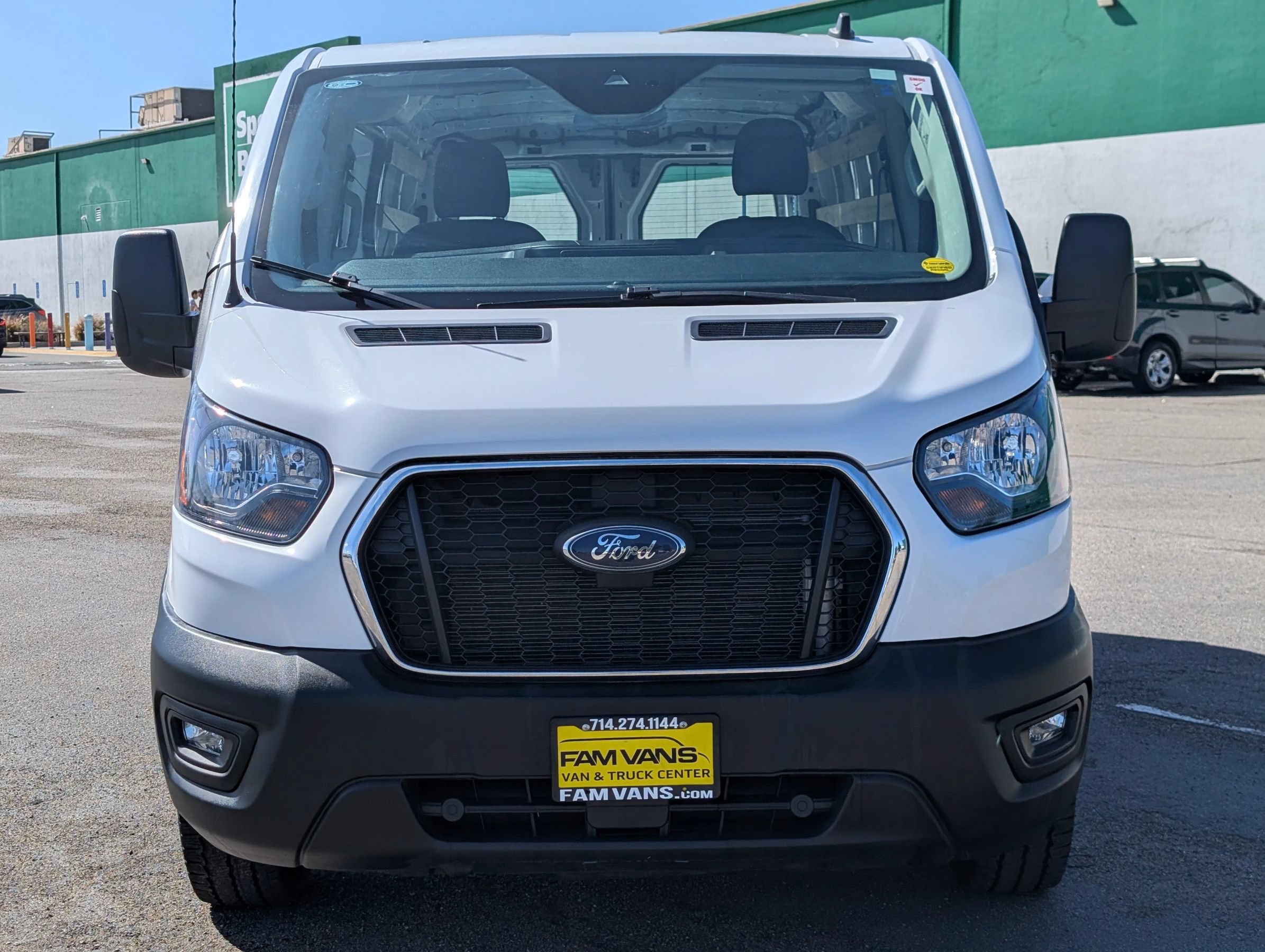 Used 2025 Ford Transit 250 Low Roof w/ Exterior Upgrade Package RWD image 2