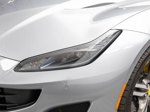 Certified 2019 Ferrari Portofino RWD image 60