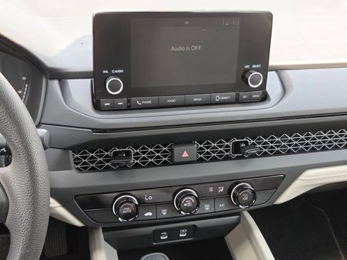 Certified 2025 Honda Accord LX image 30