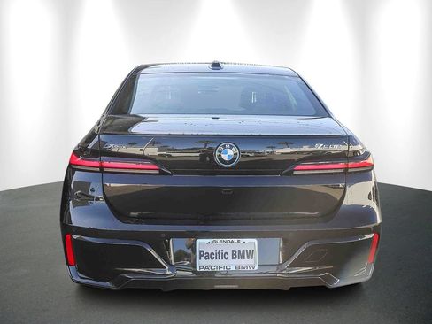 Used 2026 BMW 750e xDrive AWD/4WD image 5