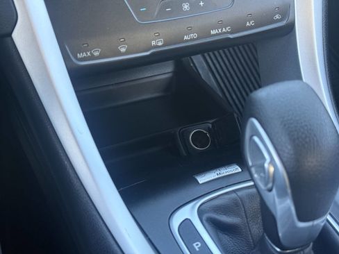 Used 2014 Ford Fusion SE image 24