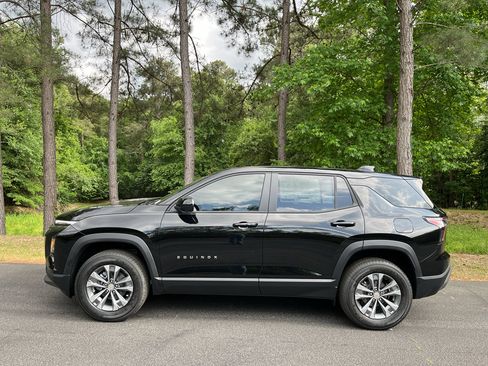 New 2026 Chevrolet Equinox LT FWD image 5