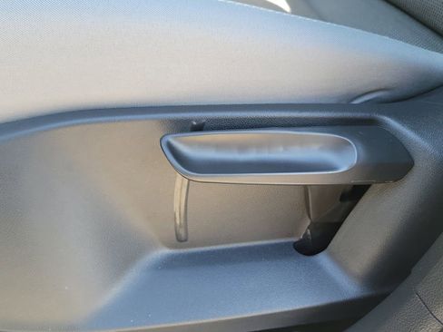 Used 2023 Volkswagen Taos S image 17