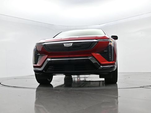 New 2027 Cadillac Optiq Premium Sport w/ LPO, Floor Liner Package AWD/4WD image 46