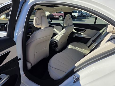 New 2026 Mercedes-Benz E 350 4MATIC Sedan image 24