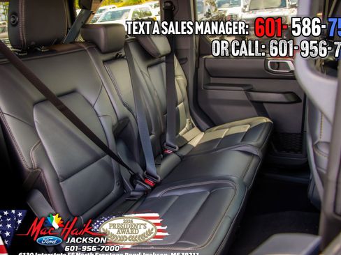 New 2026 Ford Bronco Badlands image 41