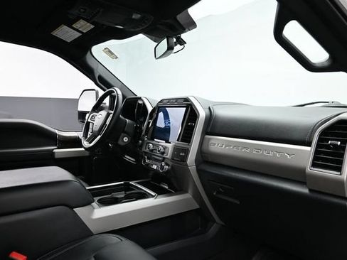 Certified 2022 Ford F250 Lariat w/ Lariat Value Package AWD/4WD image 30