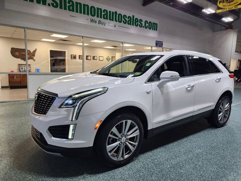 Used 2024 Cadillac XT5 Premium Luxury image 2