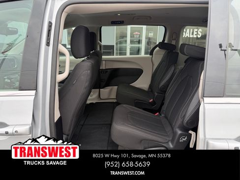 Used 2024 Chrysler Voyager LX FWD image 16