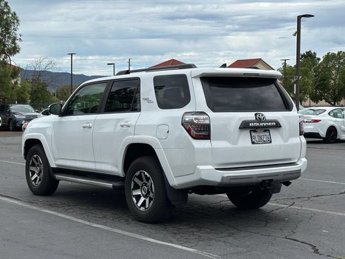 Used 2024 Toyota 4Runner TRD Off-Road Premium w/ Moonroof Package AWD/4WD image 3