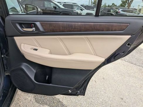 Used 2018 Subaru Outback 2.5i Limited AWD/4WD image 36