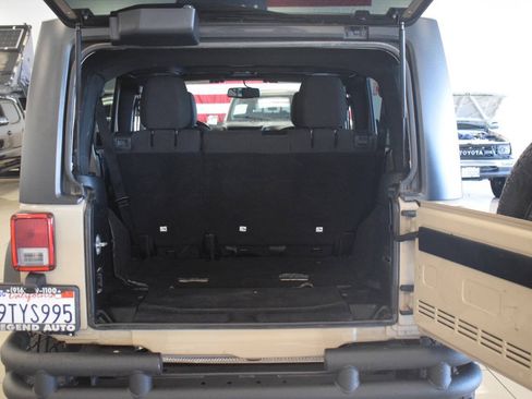 Used 2016 Jeep Wrangler Unlimited Sport w/ Quick Order Package 24S AWD/4WD image 4