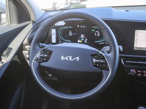 New 2026 Kia Niro EX image 8