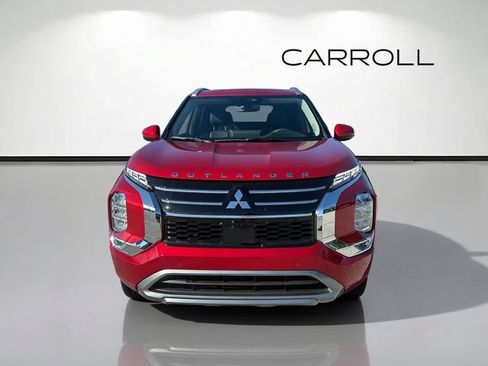 Used 2025 Mitsubishi Outlander SEL FWD image 8