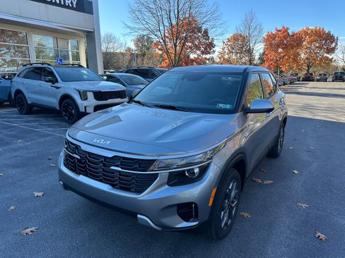 New 2026 Kia Seltos LX image 1