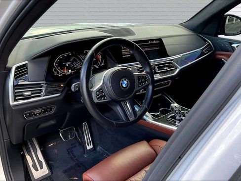 Used 2022 BMW X7 xDrive40i w/ M Sport Package AWD/4WD image 17