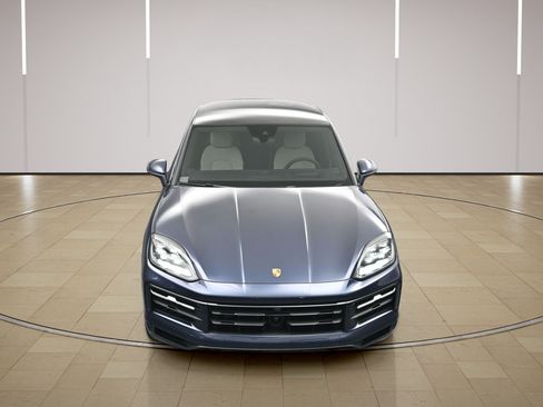 Certified 2026 Porsche Cayenne Coupe AWD/4WD image 37