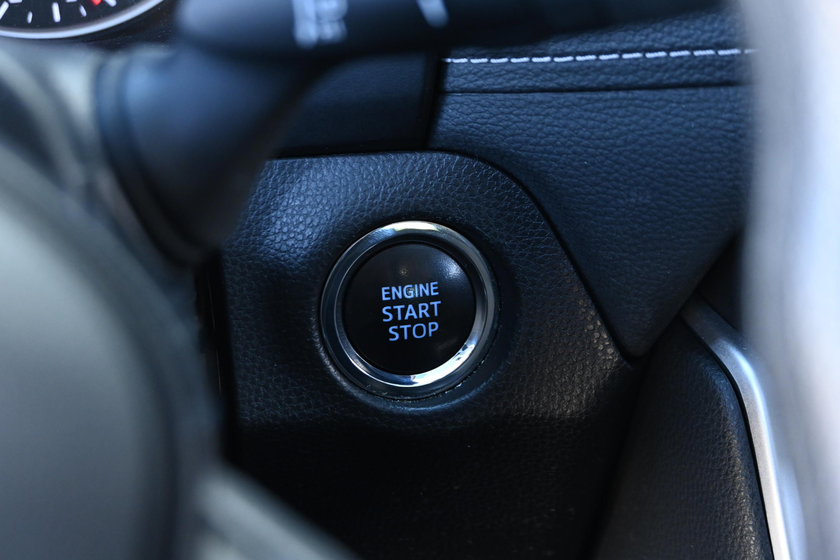 Used 2019 Toyota RAV4 XLE w/ Convenience Package AWD/4WD image 24