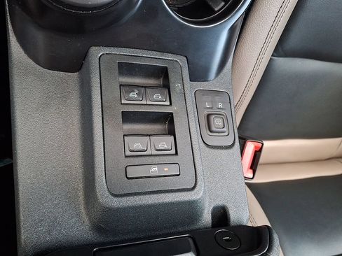 Certified 2024 Ford Bronco Wildtrak AWD/4WD image 26