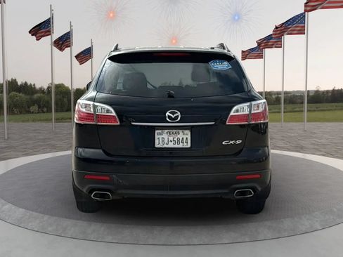 Used 2011 MAZDA CX-9 Touring w/ Moonroof & Bose Audio Pkg FWD image 5