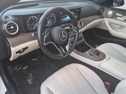 Used 2022 Mercedes-Benz E 350 Sedan image 10