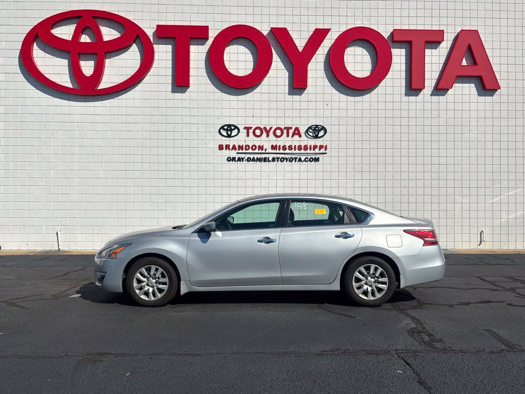 Used 2013 Nissan Altima 2.5 S FWD image 4
