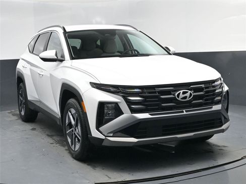 Certified 2025 Hyundai Tucson SEL image 16