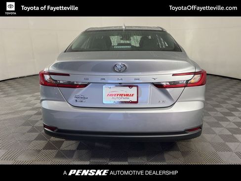 Used 2025 Toyota Camry LE image 9
