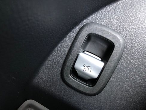 New 2026 Mercedes-Benz GLC 300 GLC 300 Coupe image 14